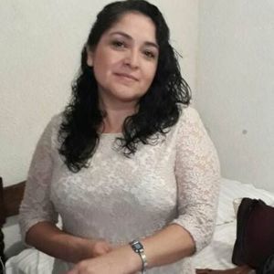 Meet your Posher, Elvia